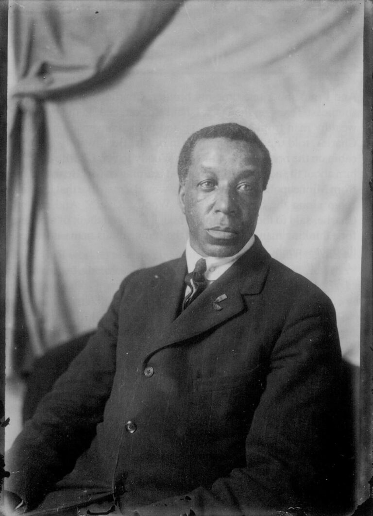 Beal, William (Billy) Sylvester Alpheus (1874, Chelsea, Massachusetts - 1968, The Pas, Manitoba) 