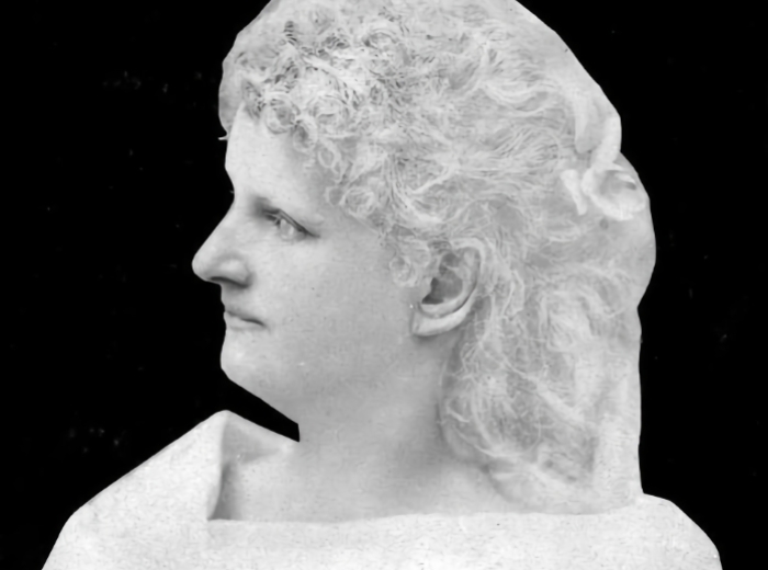 Hannah Maynard sous forme de statue