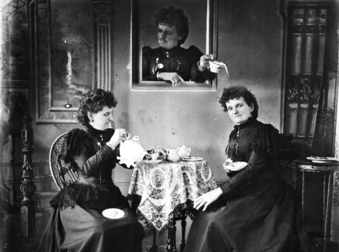 Hannah Maynard dans un tableau vivant